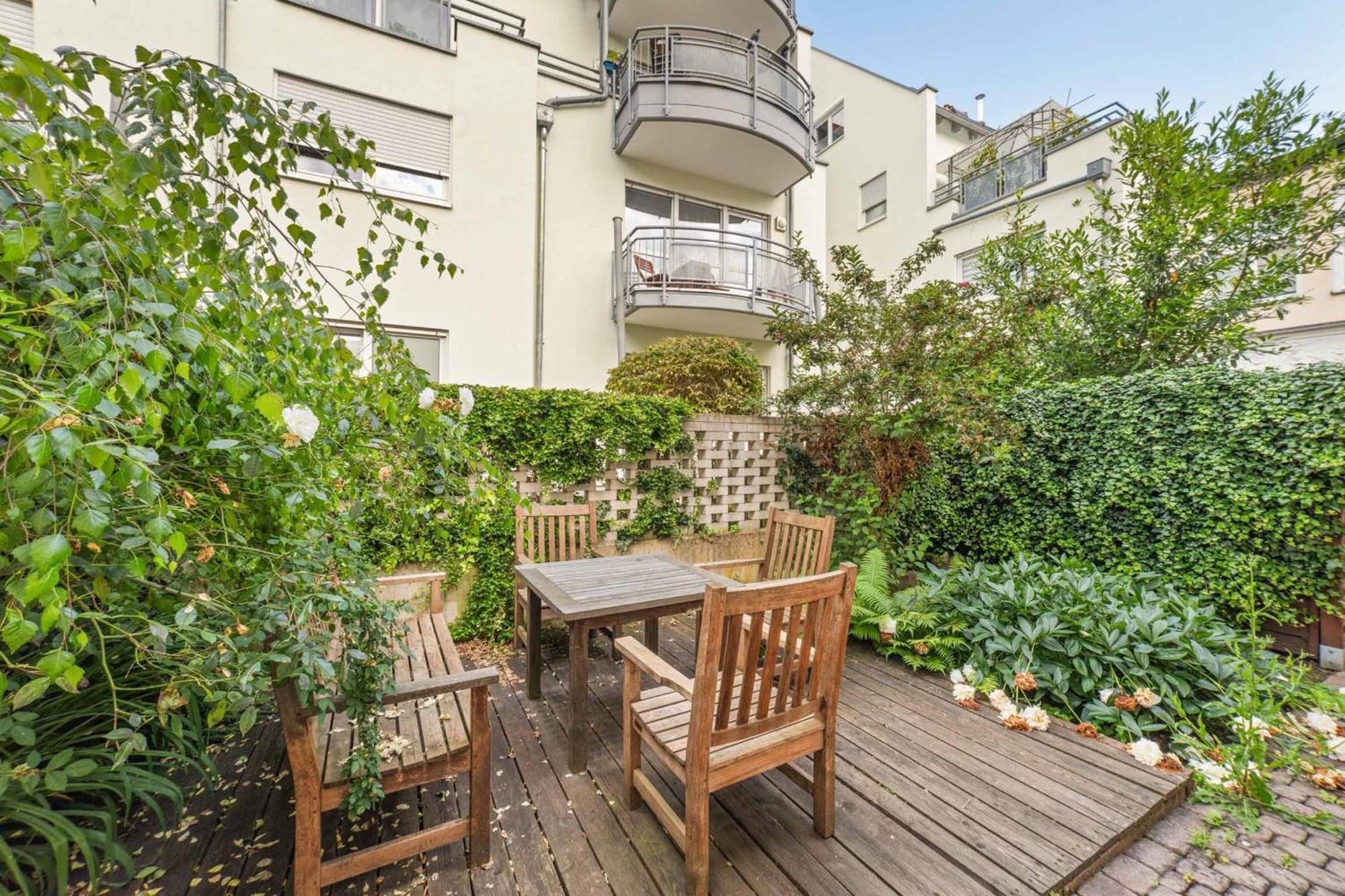 Apartment Am Albertsplatz Coburg Exterior photo